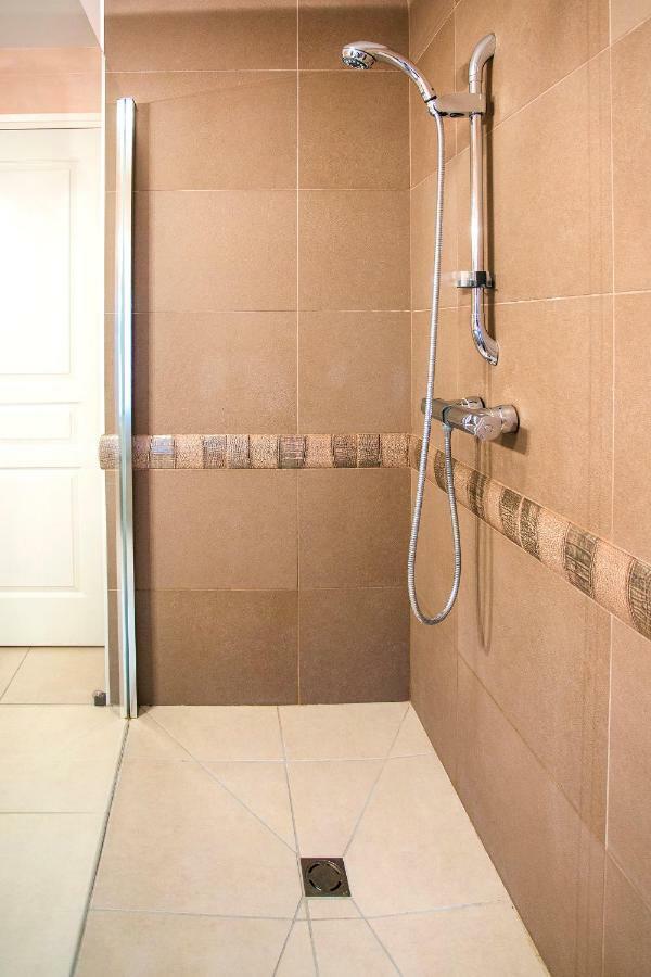 Champagne Et Chambres D'Hotes Pierre Trichet Trois-Puits ภายนอก รูปภาพ