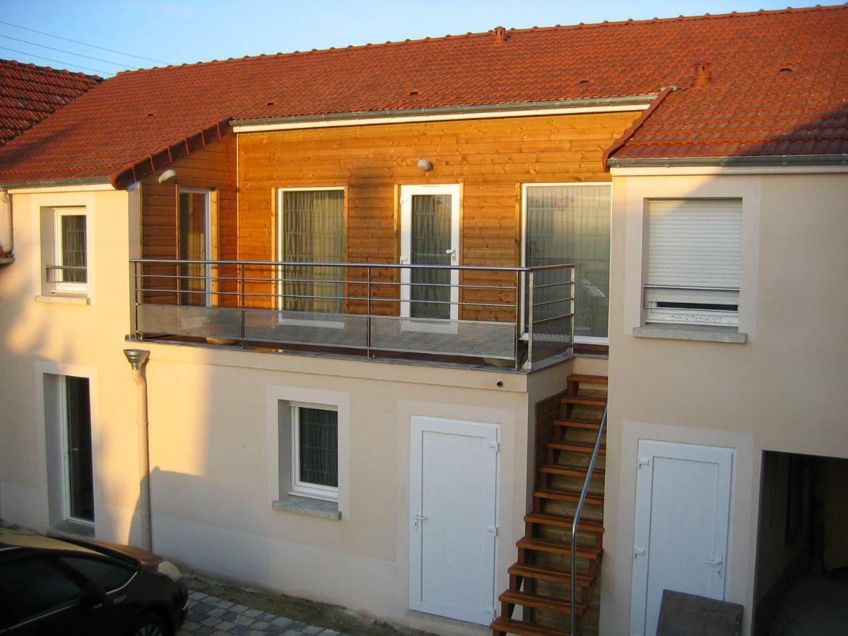 Champagne Et Chambres D'Hotes Pierre Trichet Trois-Puits ภายนอก รูปภาพ